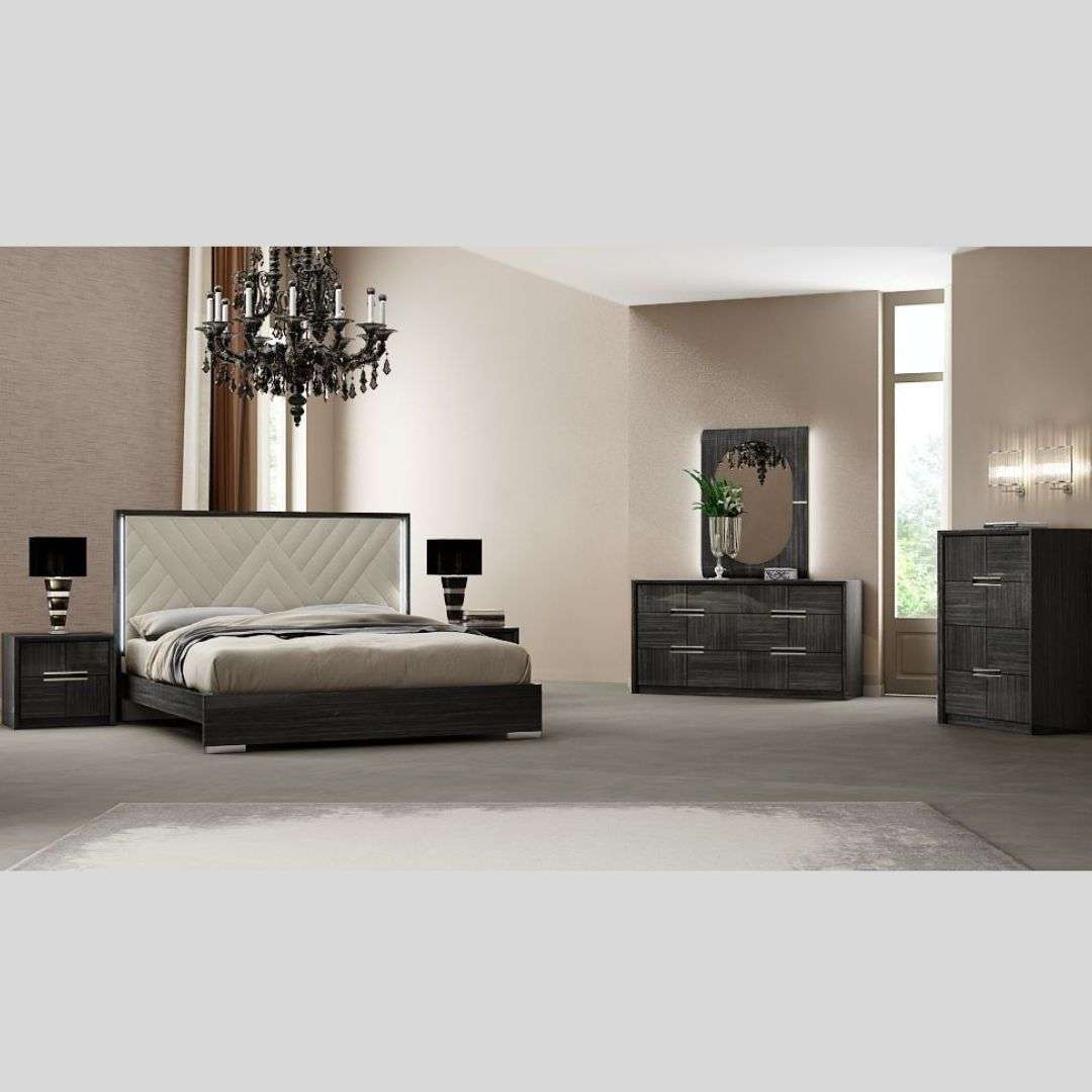 10 modernbedroom.jpeg