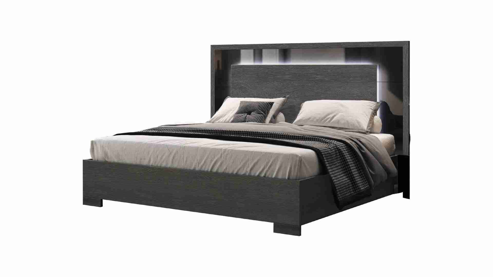 LIA_BED_76