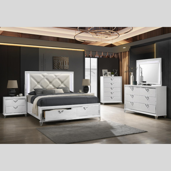 white bedset.jpg